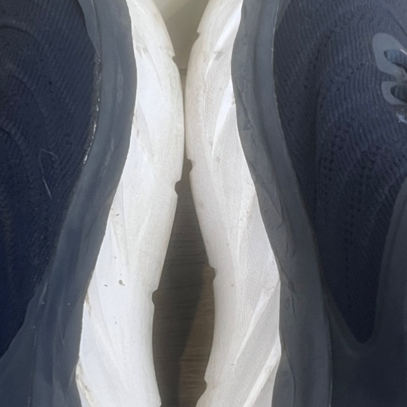 Hoka Aktas Women's Running Shoes, Navy/ Rose Gold, Size 8.5 No insoles, Athletic - Picture 9 of 11